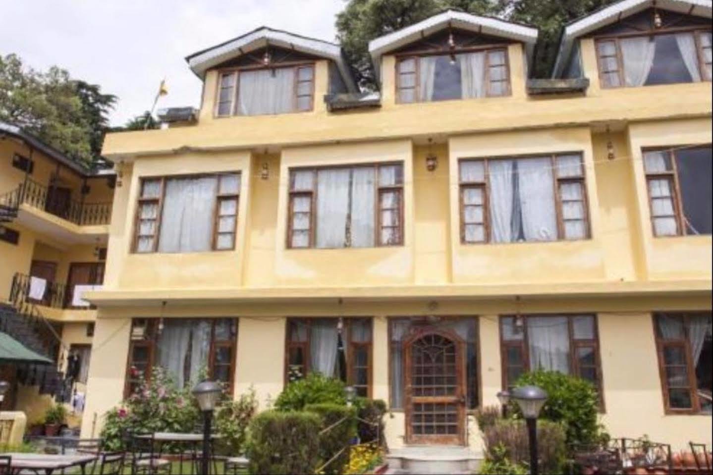 Sagrika Resort Dalhousie Eksteriør billede